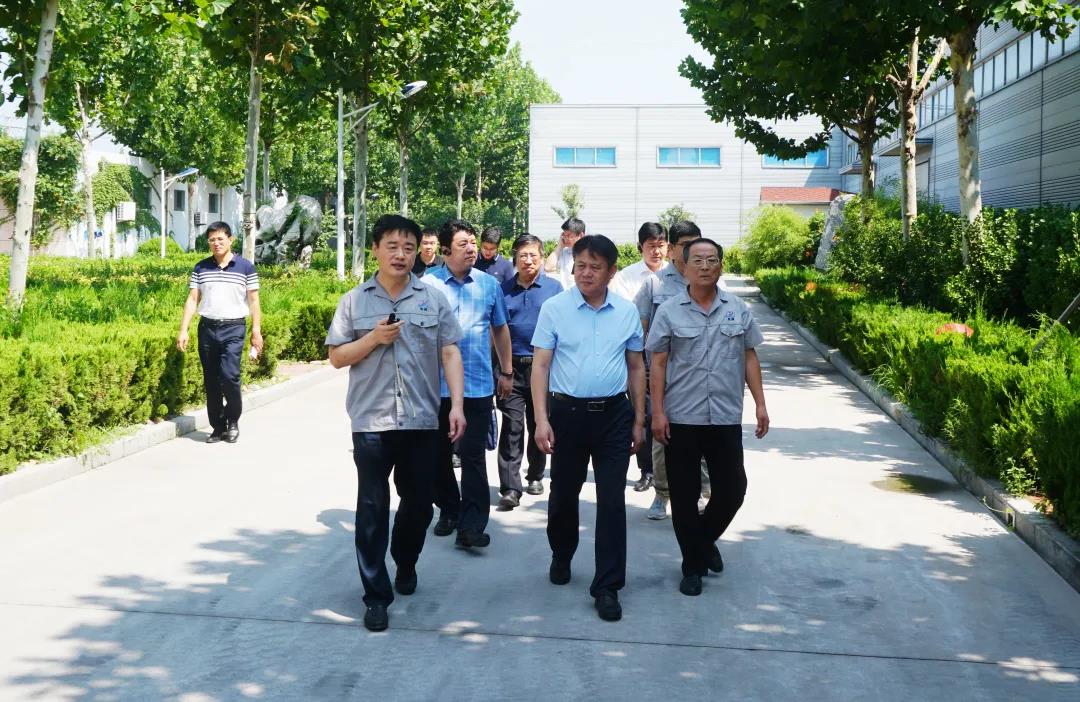 县委书记高志国莅临智源生物调研指导工作(图2)